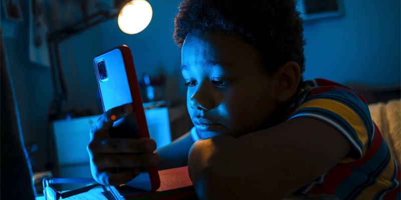 Kids do sport instead of use phone